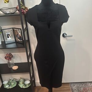 BCBG Black Sheath Mini Dress V-Neck Cap Sleeve Cocktail
